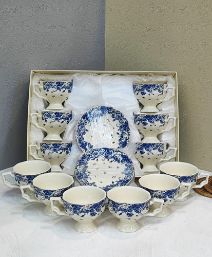 ست قهوه خوری . گل لب آبی